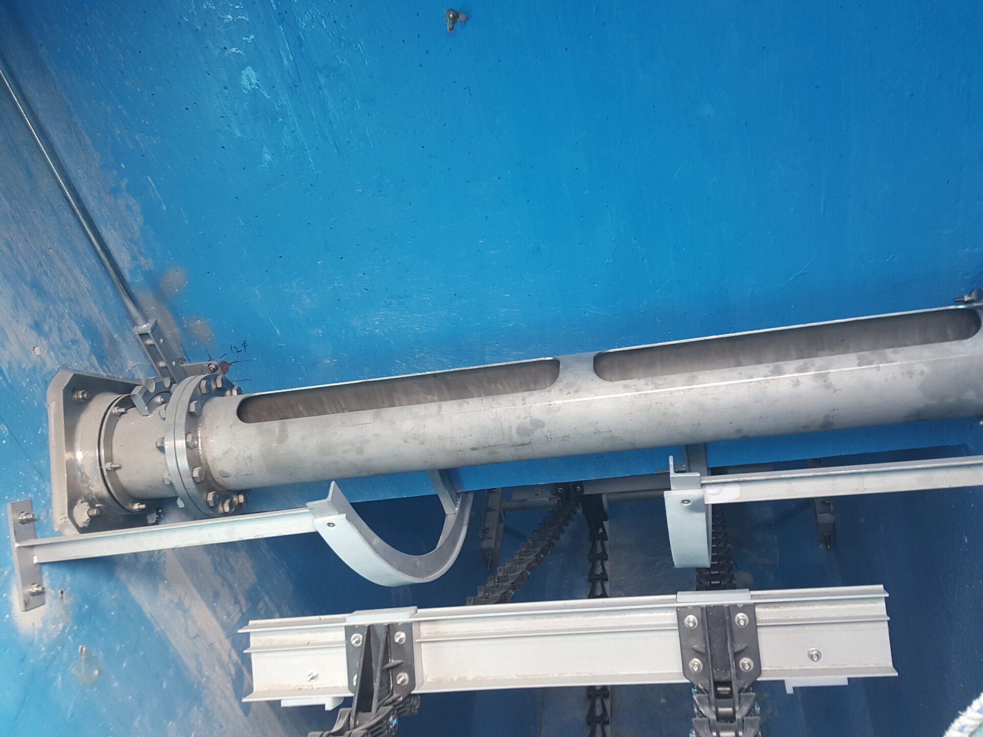 pipe skimmer02